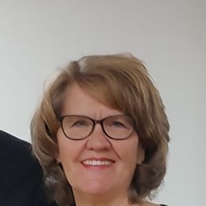 Meet your Posher, Sharon